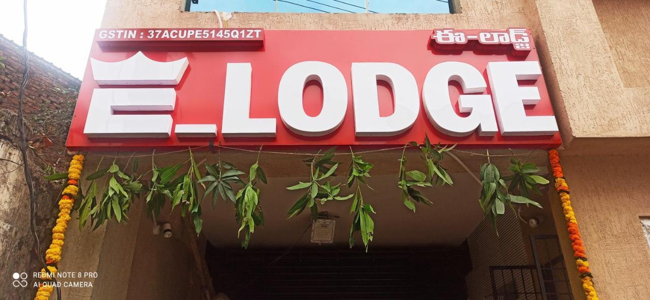 E Lodge Visakhapatnam Eksteriør billede