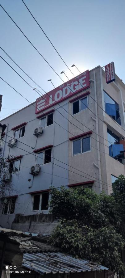 E Lodge Visakhapatnam Eksteriør billede